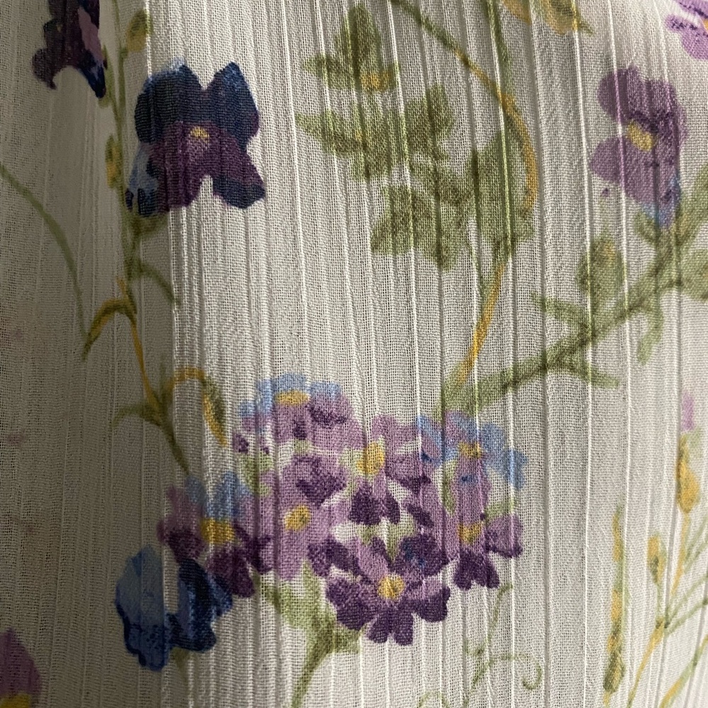 Express Floral Blouse in Purple and Green - Picture 5 of 8